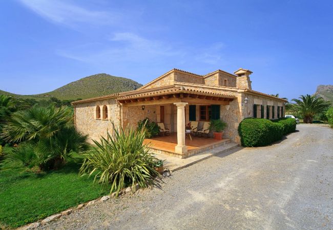 Villa in Pollensa / Pollença -  Charming villa w/ pool walking distance to beach! Villa in Pollensa / Pollença -  Charming villa w/ pool walking distance to beach!