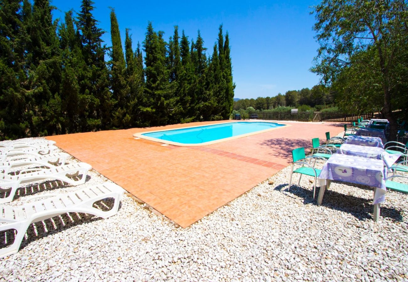 Villa in La Riera de Gaià - Rural Costa Dorada for 26 - 10km to beach!