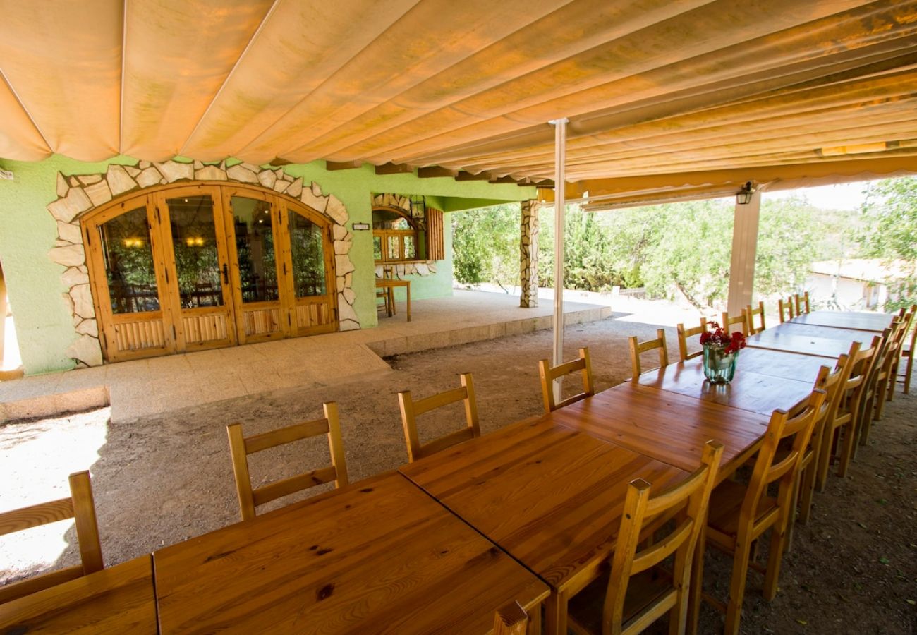 Villa in La Riera de Gaià - Rural Costa Dorada for 26 - 10km to beach!