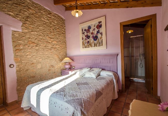 Villa in La Bisbal del Penedés - Captivating Villa in the Vineyards close to Sitges Villa in La Bisbal del Penedés - Captivating Villa in the Vineyards close to Sitges