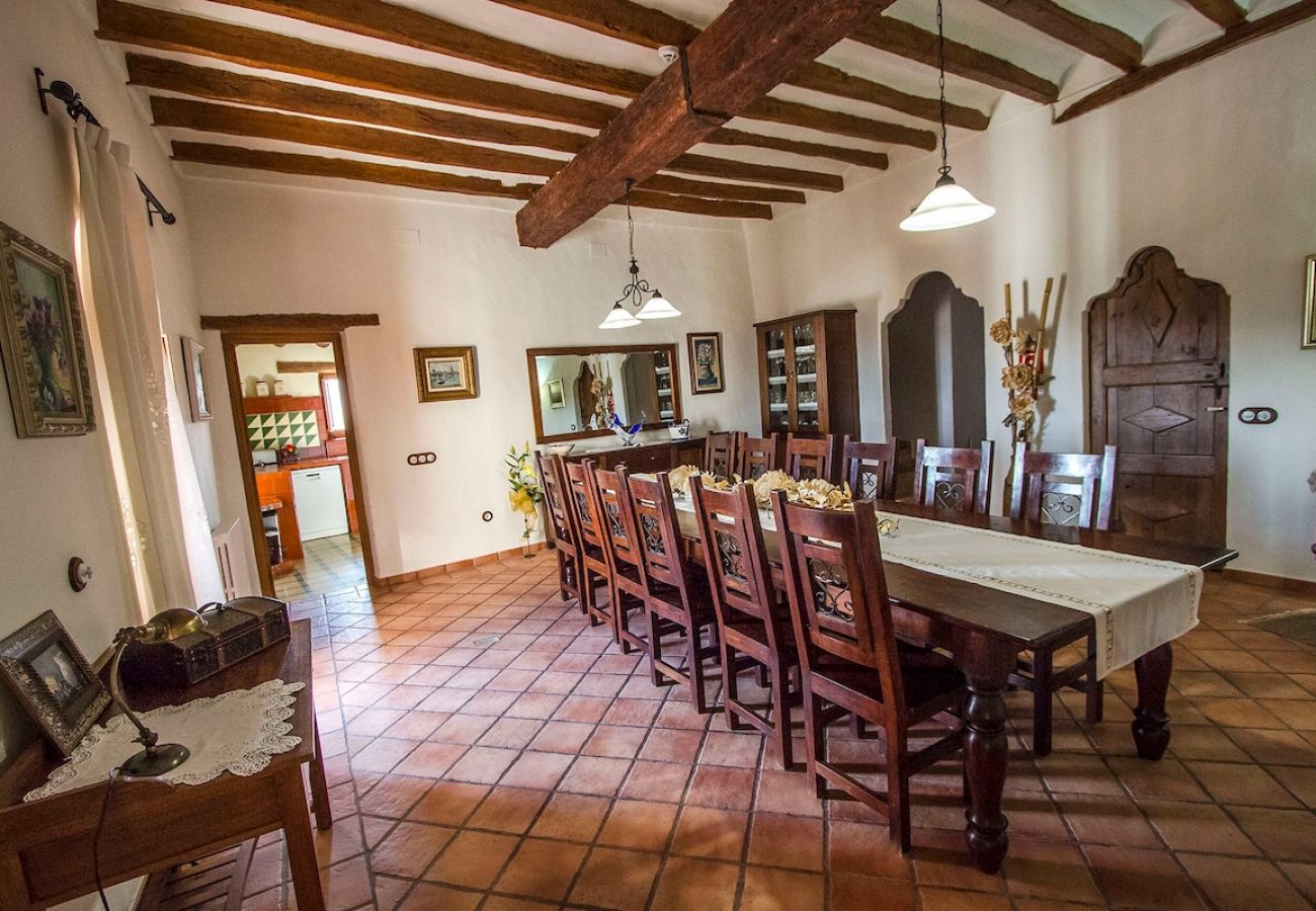 Villa in La Bisbal del Penedés - Captivating Villa in the Vineyards close to Sitges