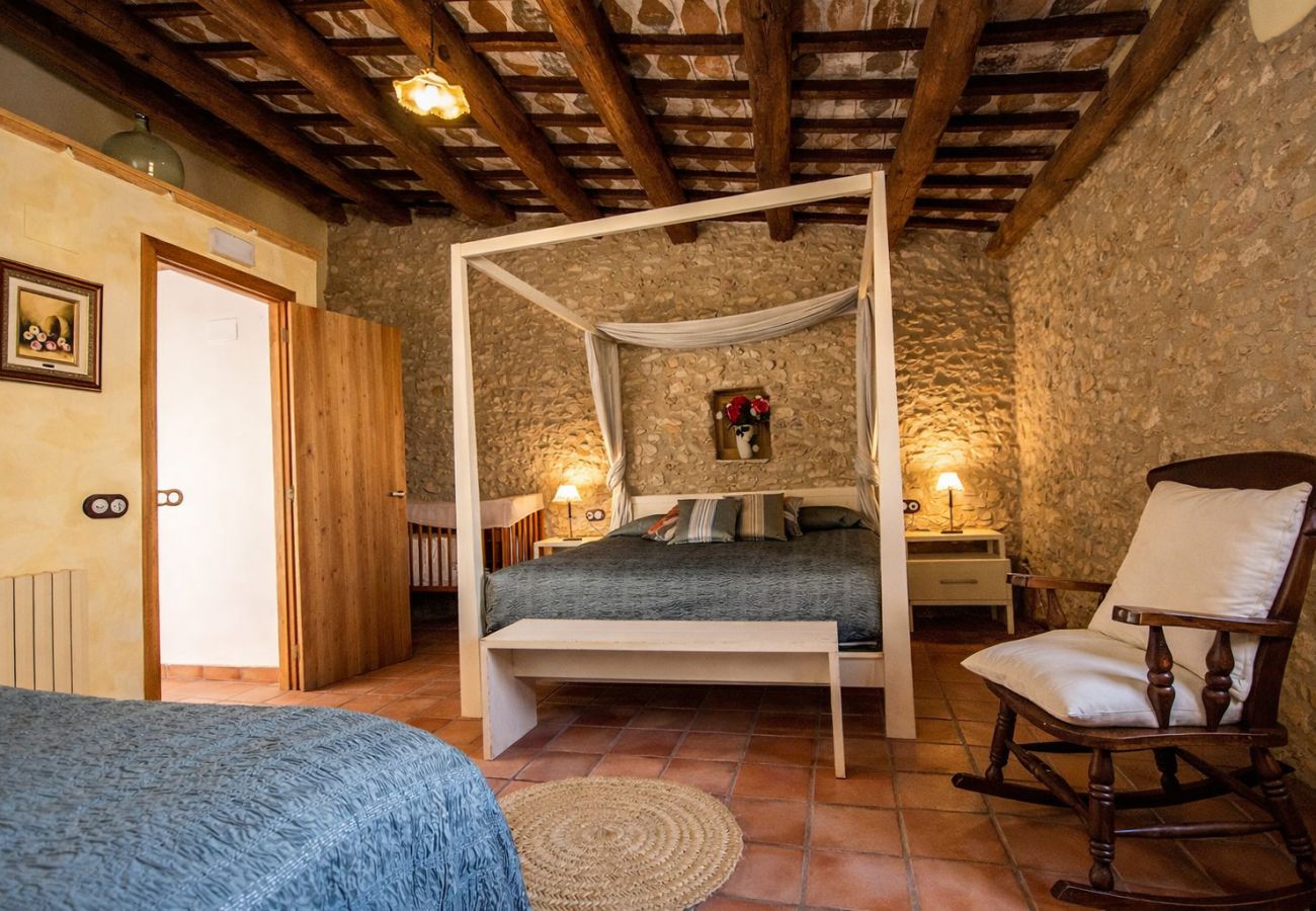 Villa in La Bisbal del Penedés - Captivating Villa in the Vineyards close to Sitges