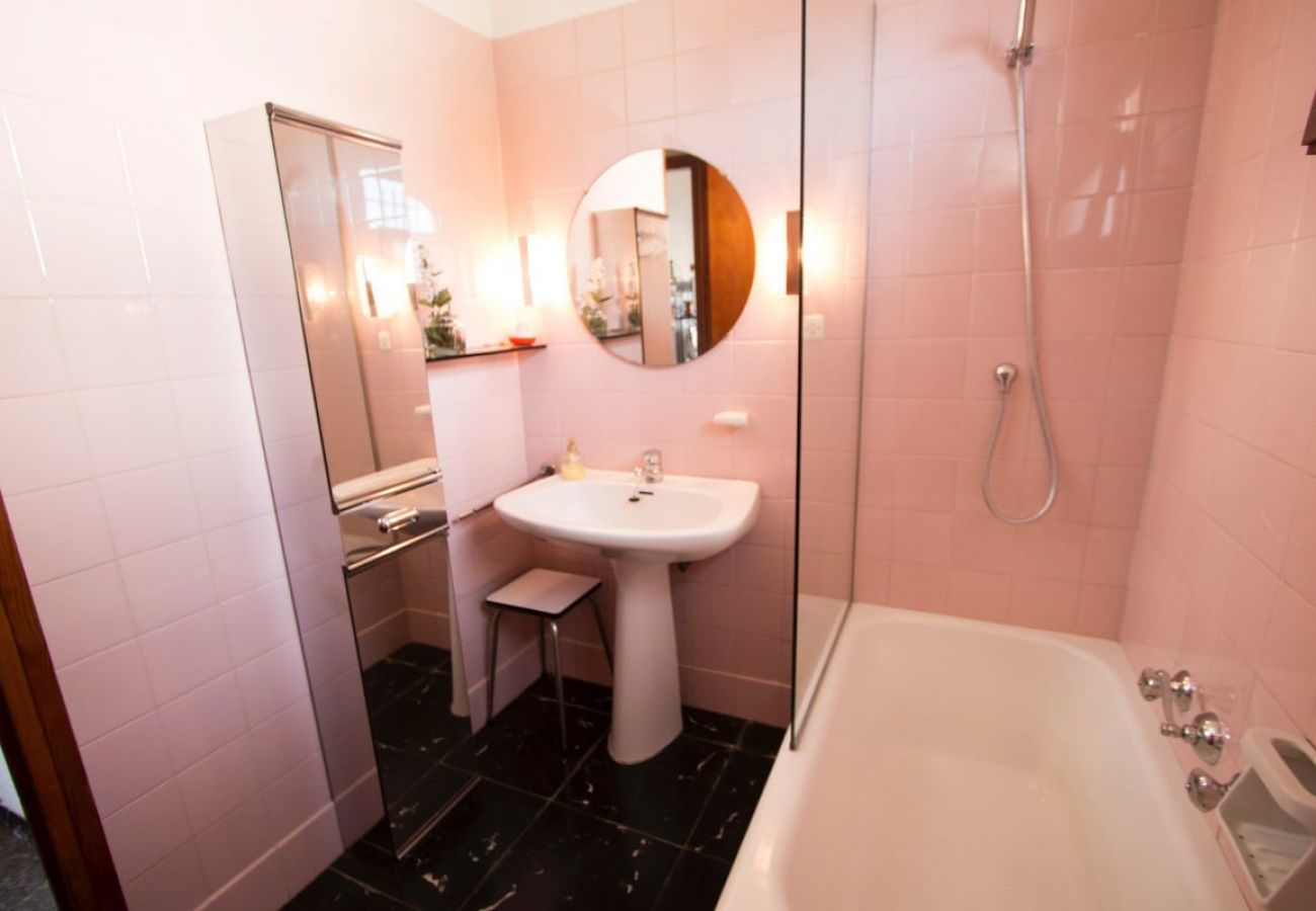 Villa in Sant Cugat del Vallès - Super Sant Cugat with swimming pool just 15 km from Barcelona!