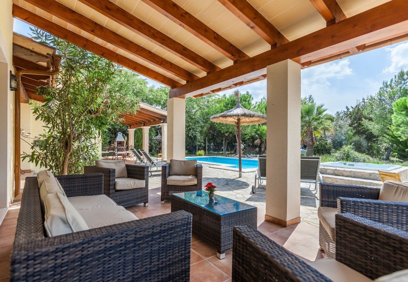 Villa in Palma de Mallorca - Incredible Villa 10 min from old town Pollensa!