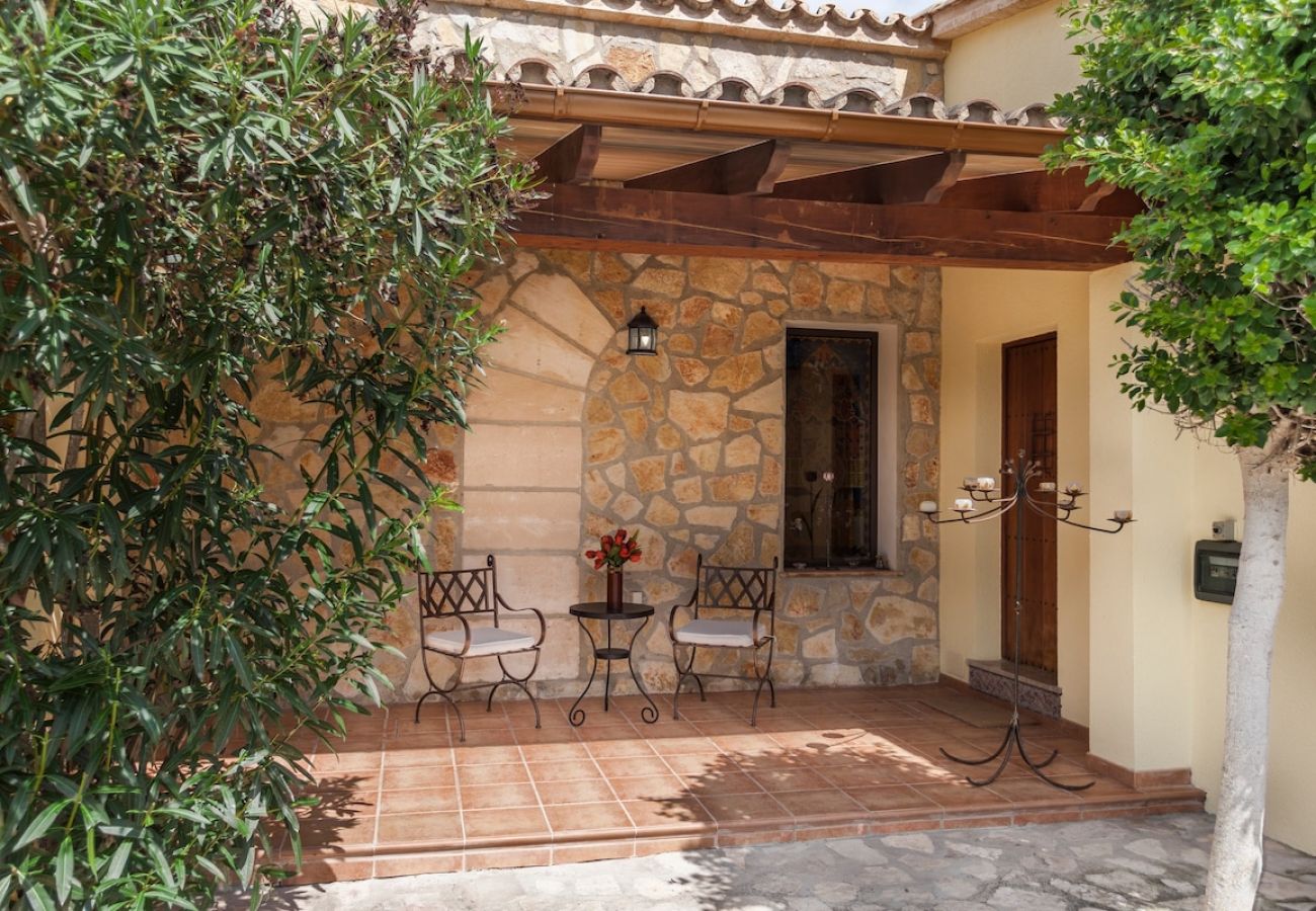 Villa in Palma de Mallorca - Incredible Villa 10 min from old town Pollensa!