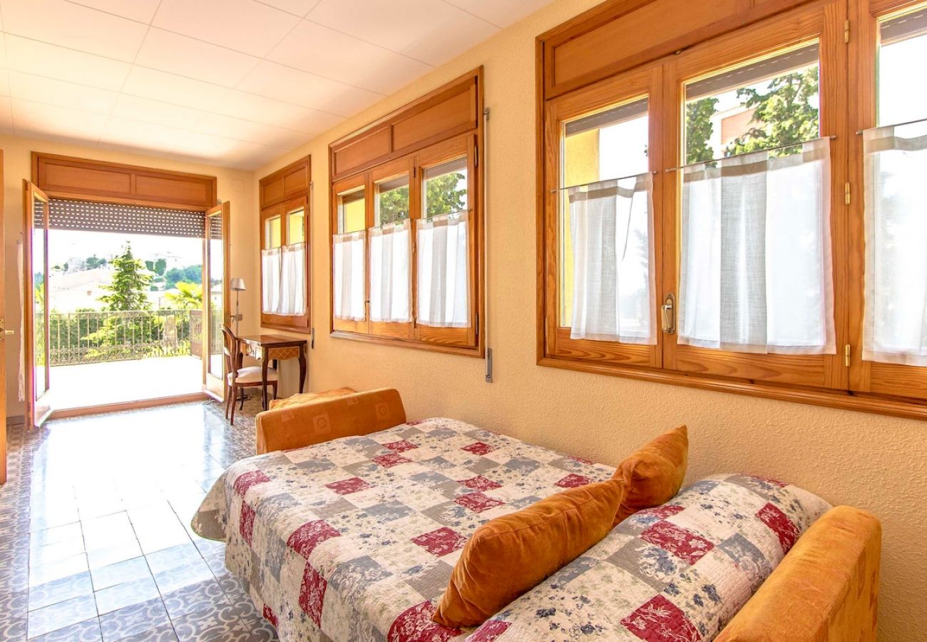 Villa in Sant Ramon - Stylish Villa for 27 in Catalonian countryside!