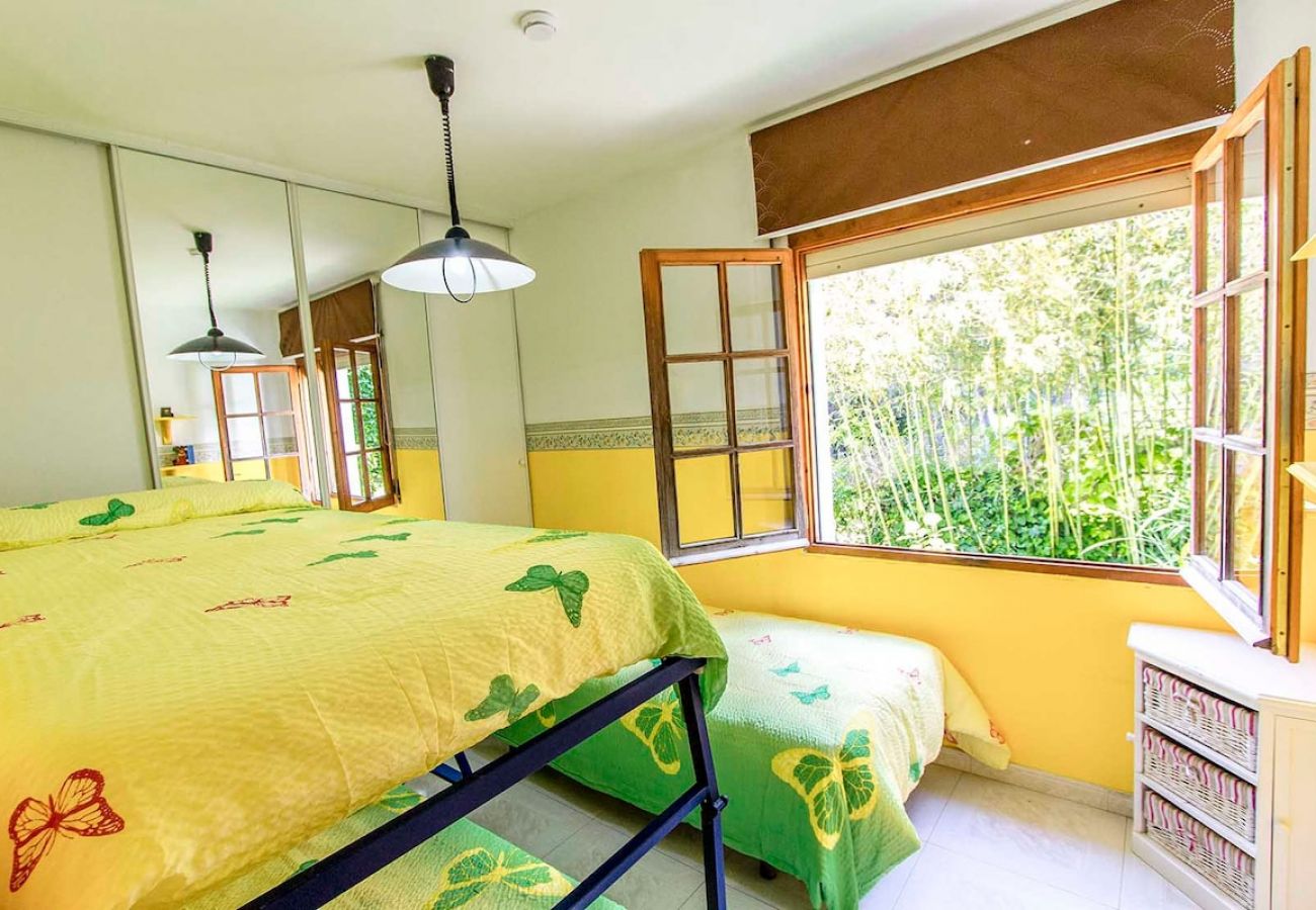 Villa in Castellet i la Gornal - Enticing Elegance - 10min to Costa Dorada beaches!