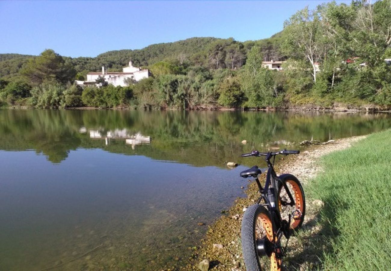 Villa in Castellet i la Gornal - Enticing Elegance - 10min to Costa Dorada beaches!