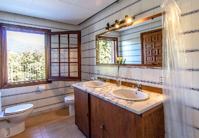 Villa in Sant Pere de Vilamajor - Nature and Tranquility for 24 pax - 30km to beach Villa in Sant Pere de Vilamajor - Nature and Tranquility for 24 pax - 30km to beach