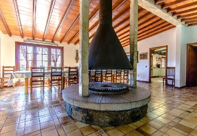 Villa in Sant Pere de Vilamajor - Nature and Tranquility for 24 pax - 30km to beach Villa in Sant Pere de Vilamajor - Nature and Tranquility for 24 pax - 30km to beach
