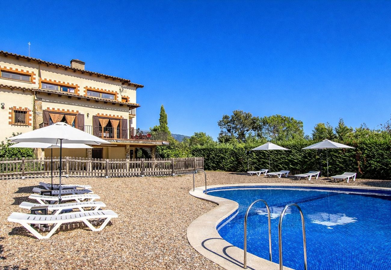 Villa in Sant Pere de Vilamajor - Nature and Tranquility for 24 pax - 30km to beach