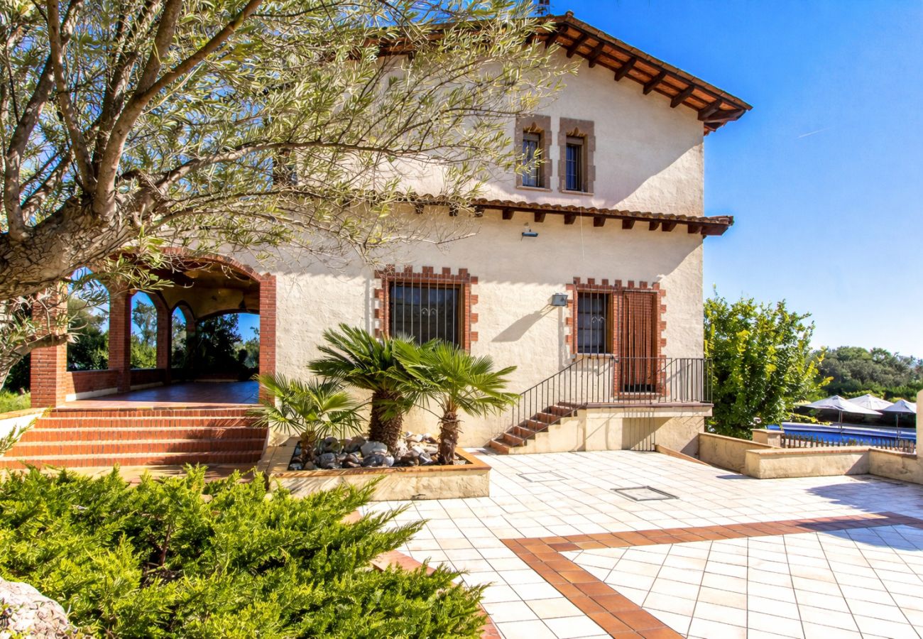 Villa in Sant Pere de Vilamajor - Nature and Tranquility for 24 pax - 30km to beach