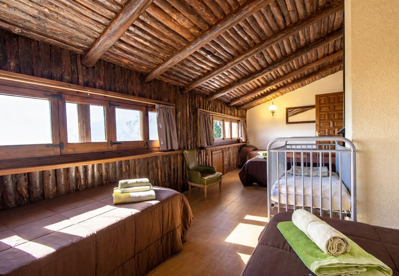 Villa in Sant Pere de Vilamajor - Nature and Tranquility for 24 pax - 30km to beach