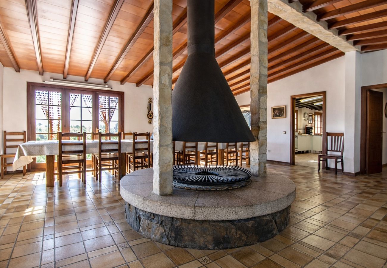 Villa in Sant Pere de Vilamajor - Nature and Tranquility for 24 pax - 30km to beach