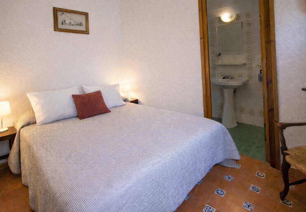 Villa in Gerona/Girona - Saucy Chateau for 24 pax - close to Blanes! 