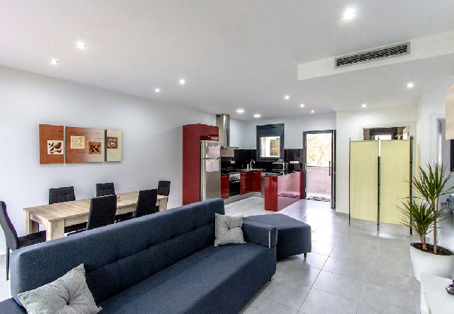 Villa in Sils - Catalunya Casas: Modern Vacation Paradise 'Villa Ainmi' on the Costa Brava!  Villa in Sils - Catalunya Casas: Modern Vacation Paradise 'Villa Ainmi' on the Costa Brava!