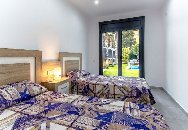 Villa in Sils - Catalunya Casas: Modern Vacation Paradise 'Villa Ainmi' on the Costa Brava!  Villa in Sils - Catalunya Casas: Modern Vacation Paradise 'Villa Ainmi' on the Costa Brava!