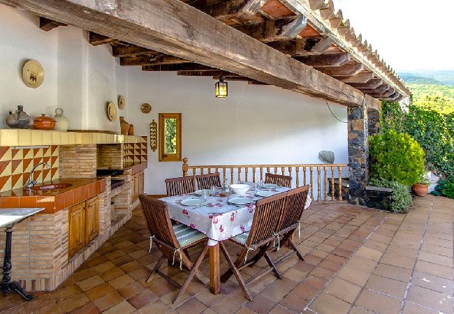 Villa in Gerona/Girona - Picturesque Costa Brava Countryside Villa