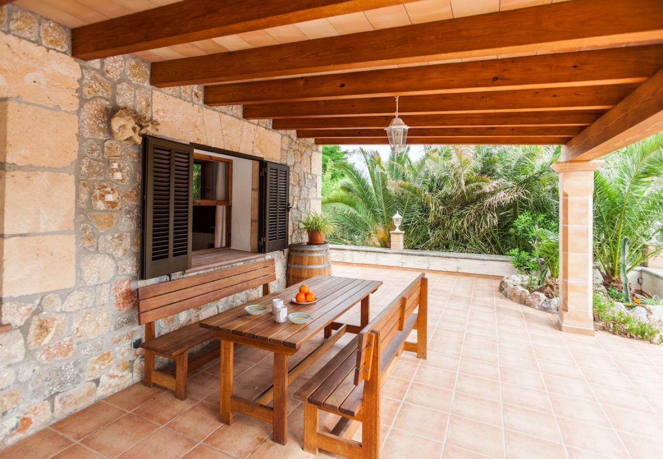 Villa in Palma de Mallorca - Private pool and 1.7km to Mallorca’s Beaches!