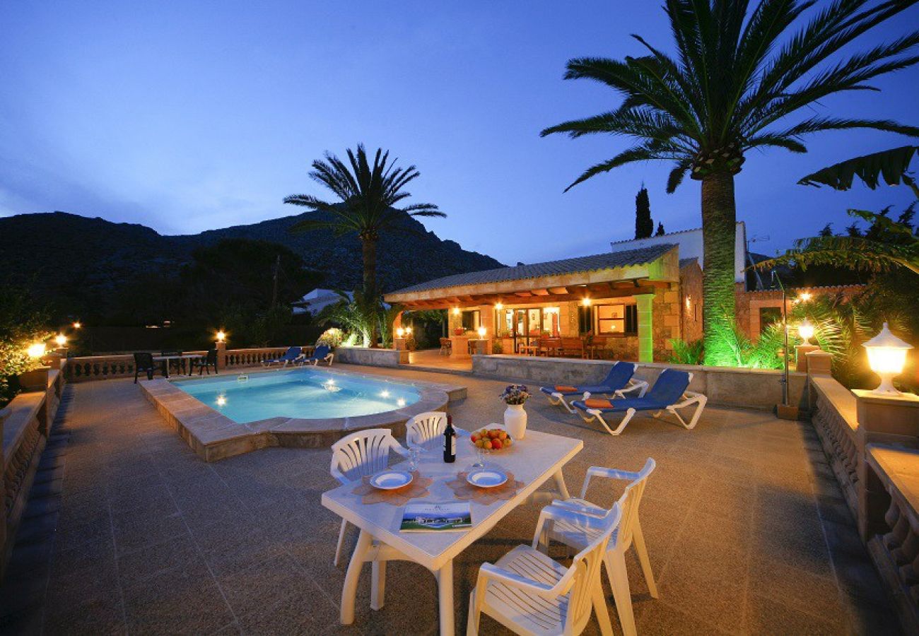 Villa in Palma de Mallorca - Private pool and 1.7km to Mallorca’s Beaches!