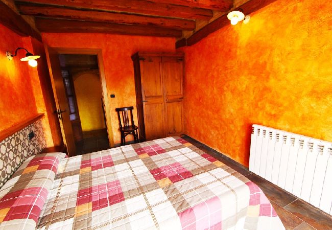 Villa in Llobera - Villa Vilaseca countryside views w/ private pool! Villa in Llobera - Villa Vilaseca countryside views w/ private pool!
