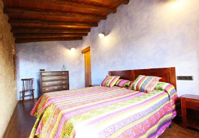 Villa in Llobera - Villa Vilaseca countryside views w/ private pool! Villa in Llobera - Villa Vilaseca countryside views w/ private pool!