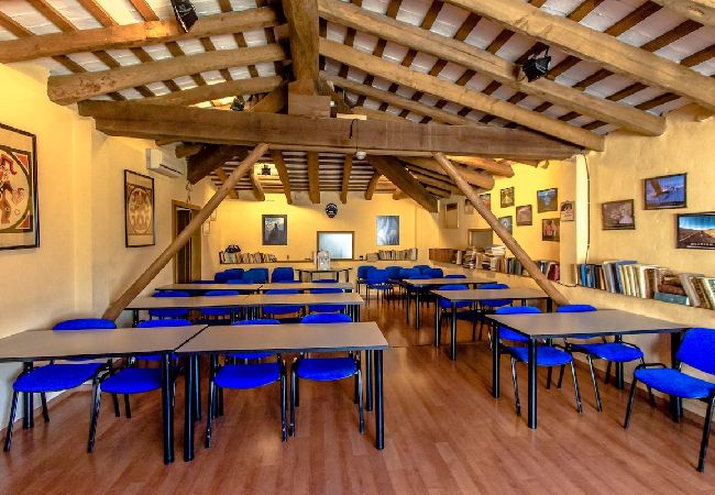Villa in Banyeres del Penedès - Impressive and Idyllic mansion for up to 40 people! Villa in Banyeres del Penedès - Impressive and Idyllic mansion for up to 40 people!