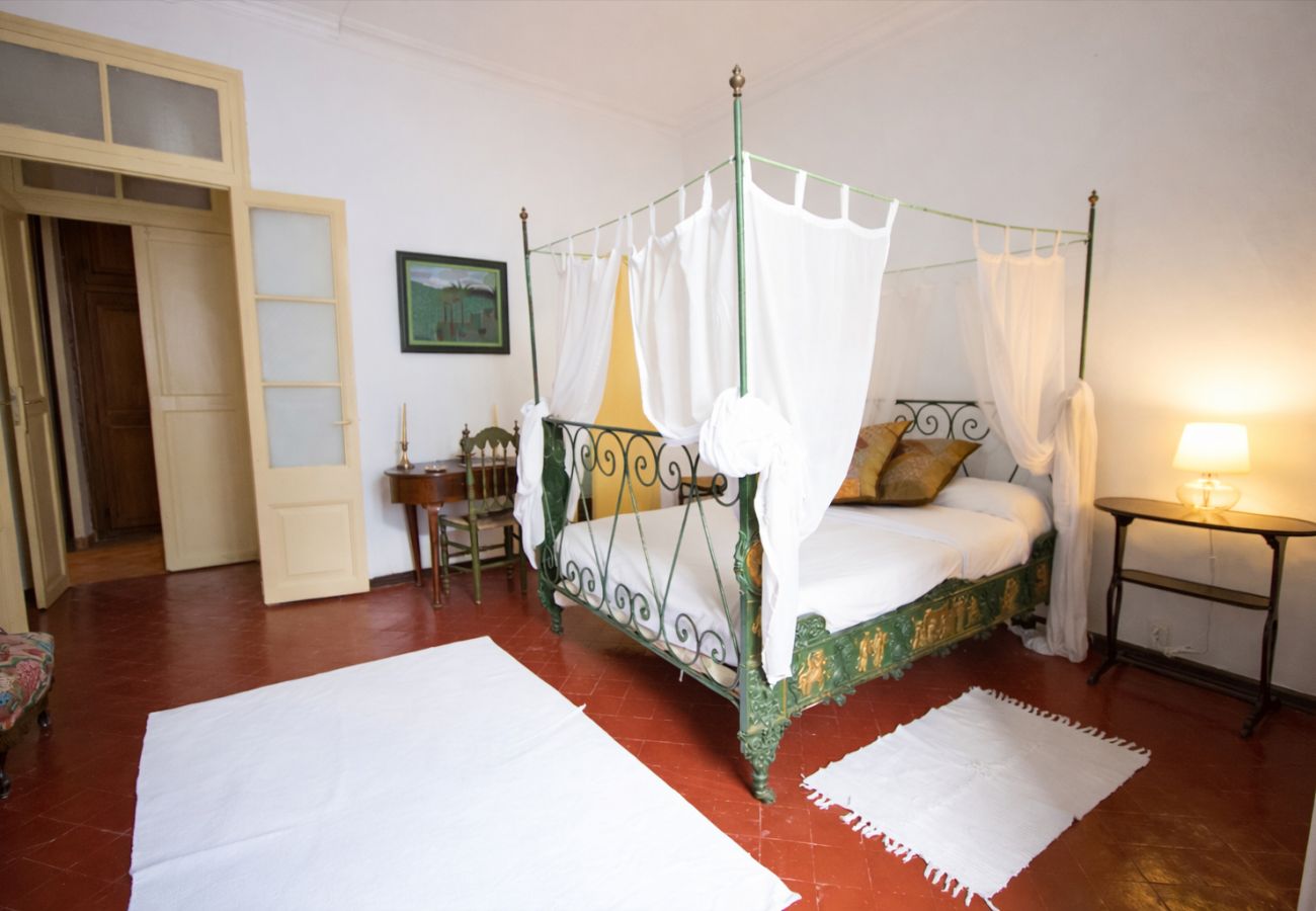 Villa in Banyeres del Penedès - Impressive and Idyllic mansion for up to 40 people!