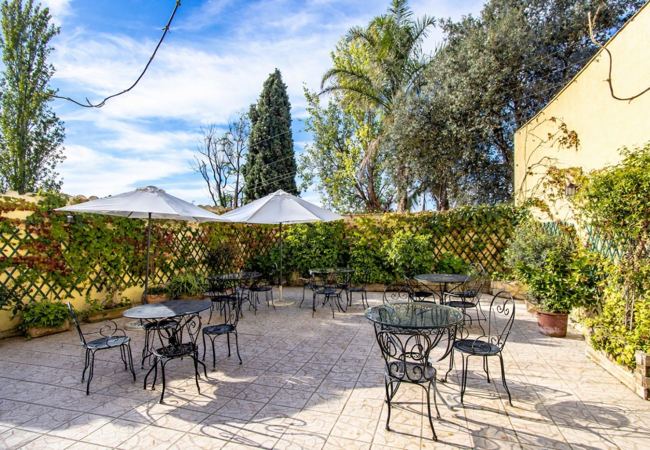 Villa in Banyeres del Penedès - Impressive and Idyllic mansion for up to 40 people!