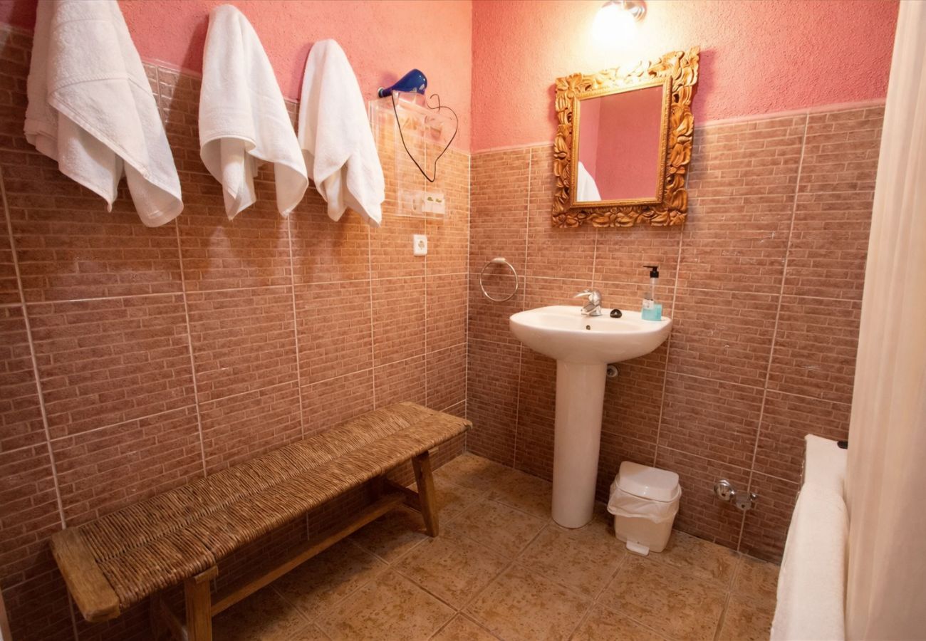 Villa in Banyeres del Penedès - Impressive and Idyllic mansion for up to 40 people!