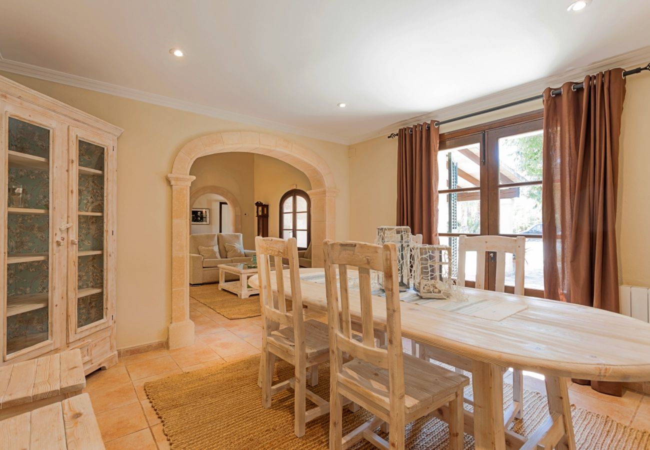 Villa in Palma de Mallorca - Scenic and serene villa in the heart of Pollença!