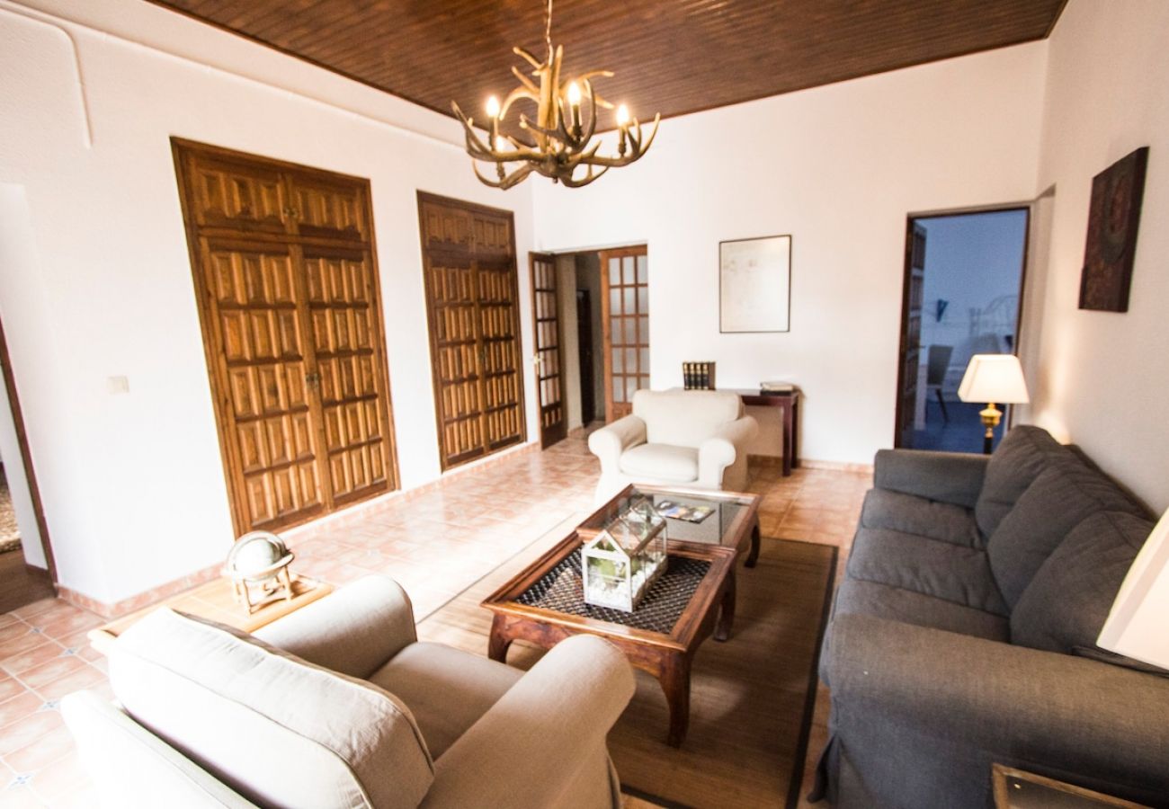 Villa in Olerdola - Divine and Delightful for 24 guests 12km to Sitges