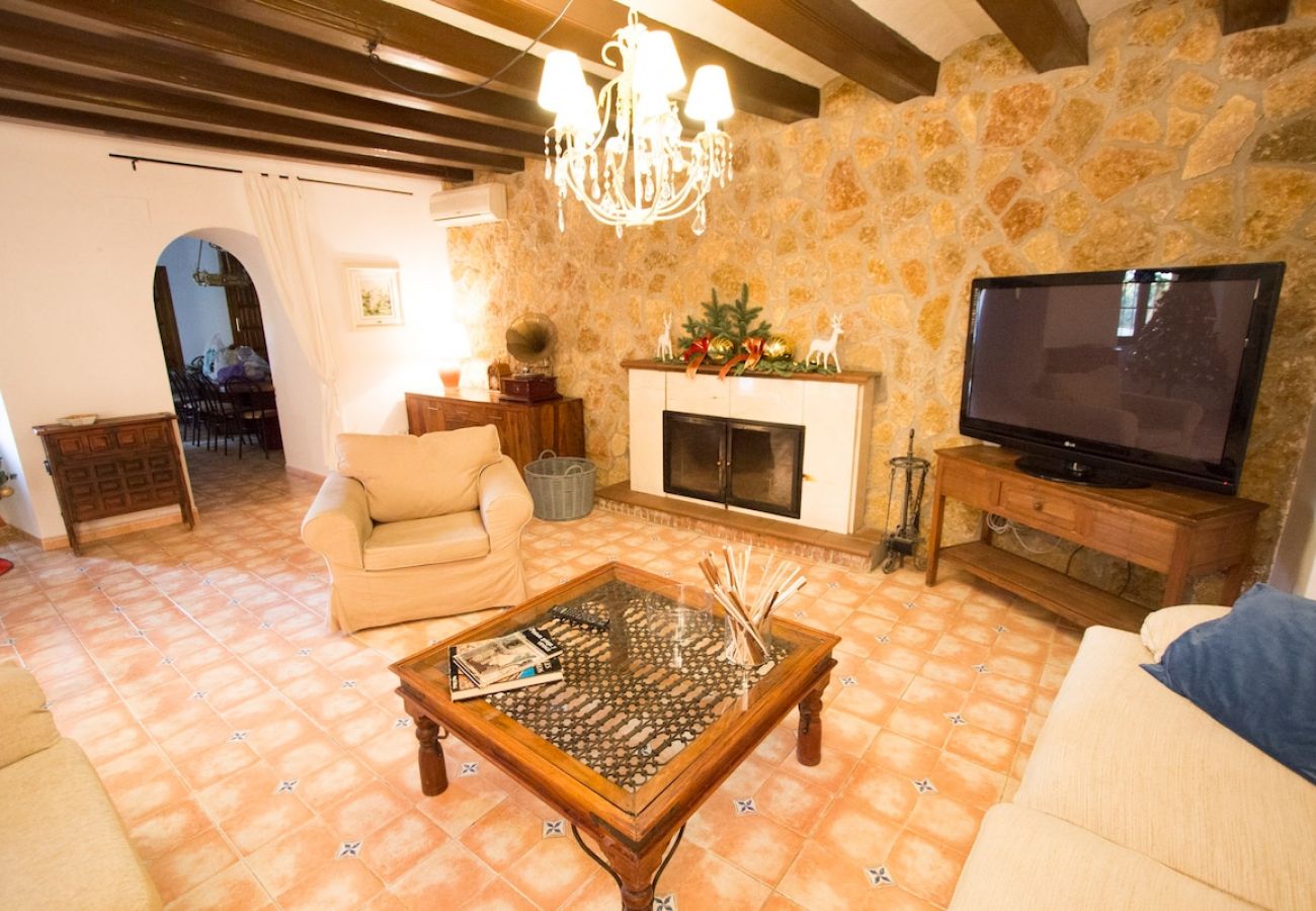 Villa in Olerdola - Divine and Delightful for 24 guests 12km to Sitges