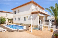 Villa in Miami Playa - Villa Moderna: 200m to village and...