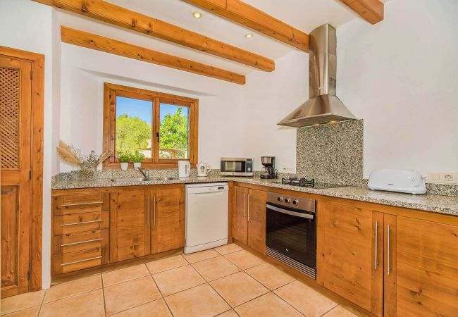 Villa in Palma de Mallorca - Rustic Villa close to Puerto Pollensa’s beaches!