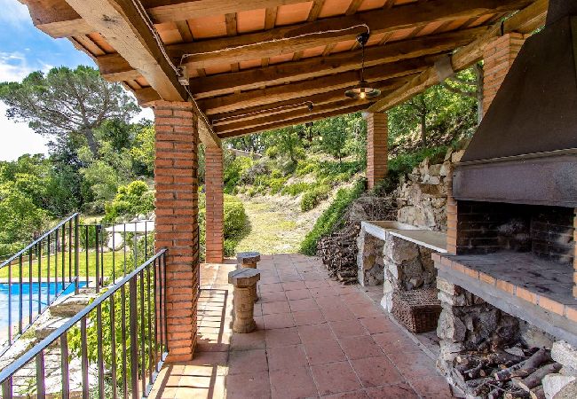 Villa in Sant Feliu de Buixalleu - Stunning Costa Brava mountain retreat - beach 30km