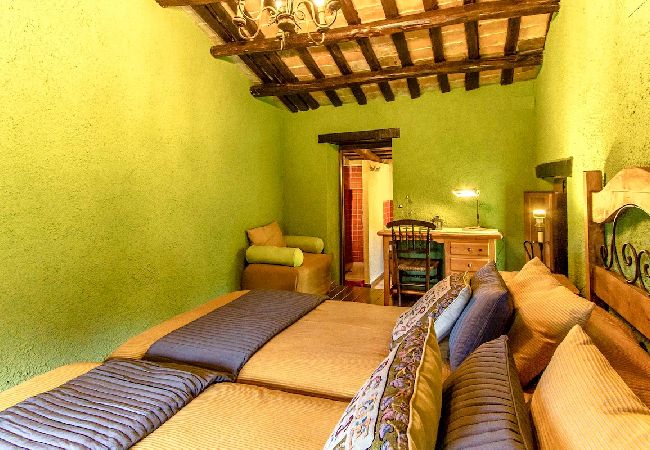 Villa in Sant Feliu de Buixalleu - Stunning Costa Brava mountain retreat - beach 30km Villa in Sant Feliu de Buixalleu - Stunning Costa Brava mountain retreat - beach 30km