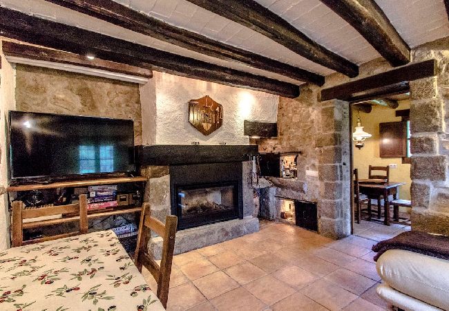 Villa in Sant Feliu de Buixalleu - Stunning Costa Brava mountain retreat - beach 30km Villa in Sant Feliu de Buixalleu - Stunning Costa Brava mountain retreat - beach 30km