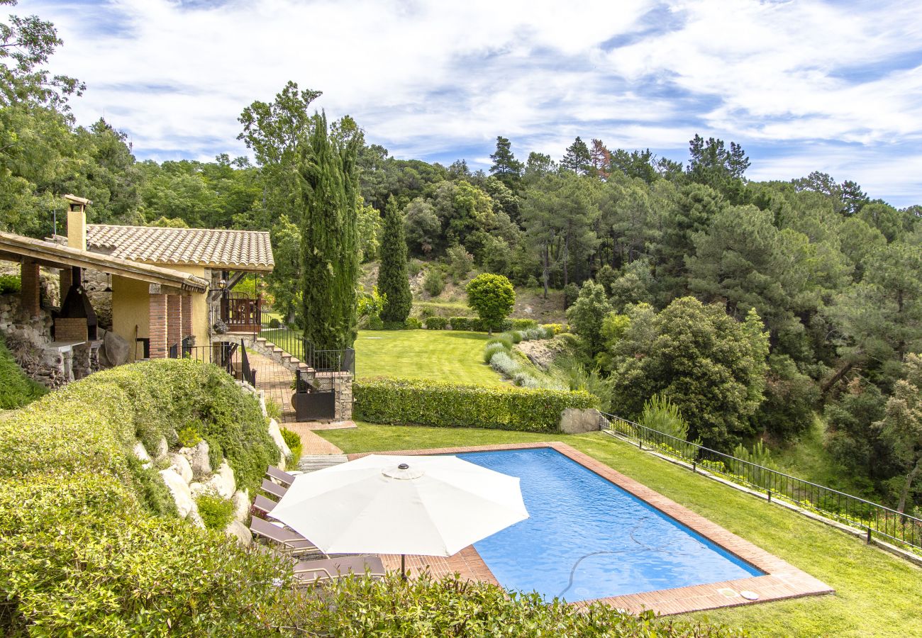 Villa in Gerona/Girona - Stunning Costa Brava mountain retreat - beach 30km