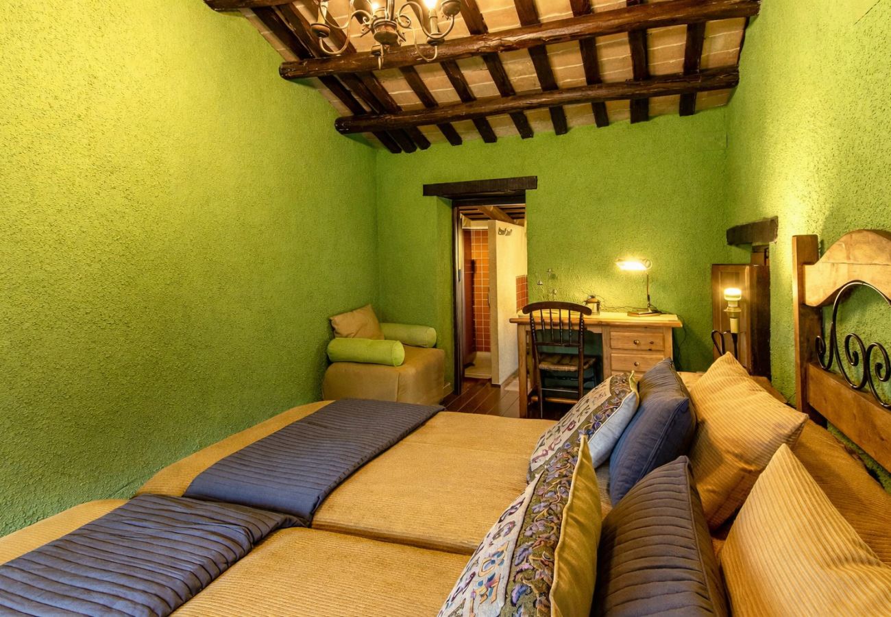 Villa in Sant Feliu de Buixalleu - Stunning Costa Brava mountain retreat - beach 30km