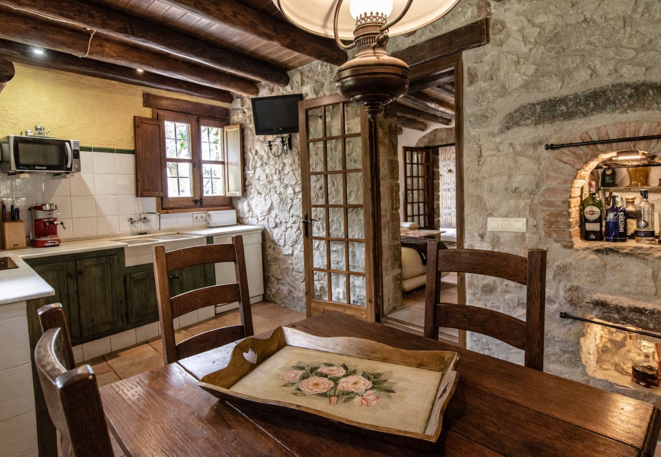 Villa in Sant Feliu de Buixalleu - Stunning Costa Brava mountain retreat - beach 30km