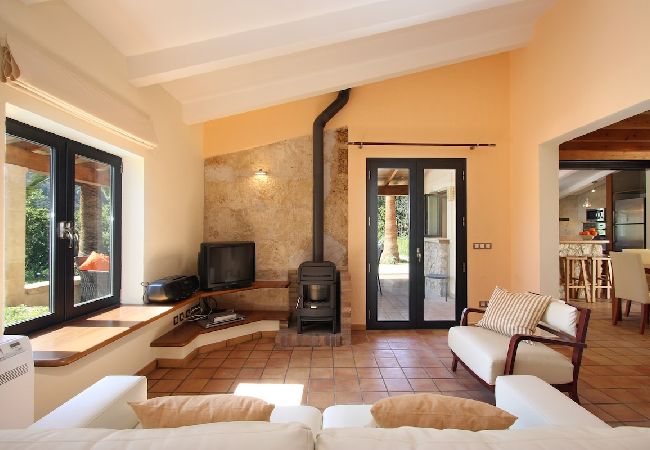 Villa in Mallorca - Gorgeous Villa-only 15 min walk to Pollensa! Villa in Mallorca - Gorgeous Villa-only 15 min walk to Pollensa!