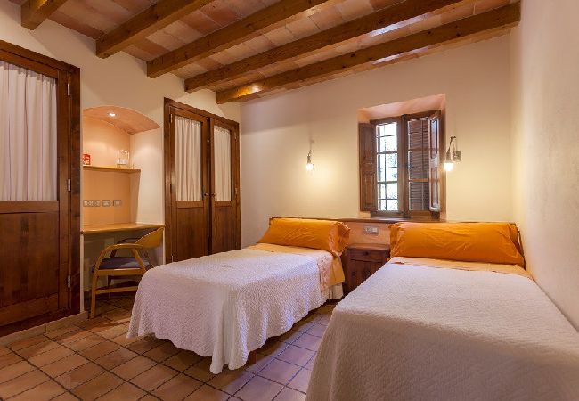Villa in Mallorca - Gorgeous Villa-only 15 min walk to Pollensa! Villa in Mallorca - Gorgeous Villa-only 15 min walk to Pollensa!