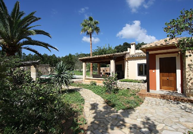 Villa in Mallorca - Gorgeous Villa-only 15 min walk to Pollensa! Villa in Mallorca - Gorgeous Villa-only 15 min walk to Pollensa!