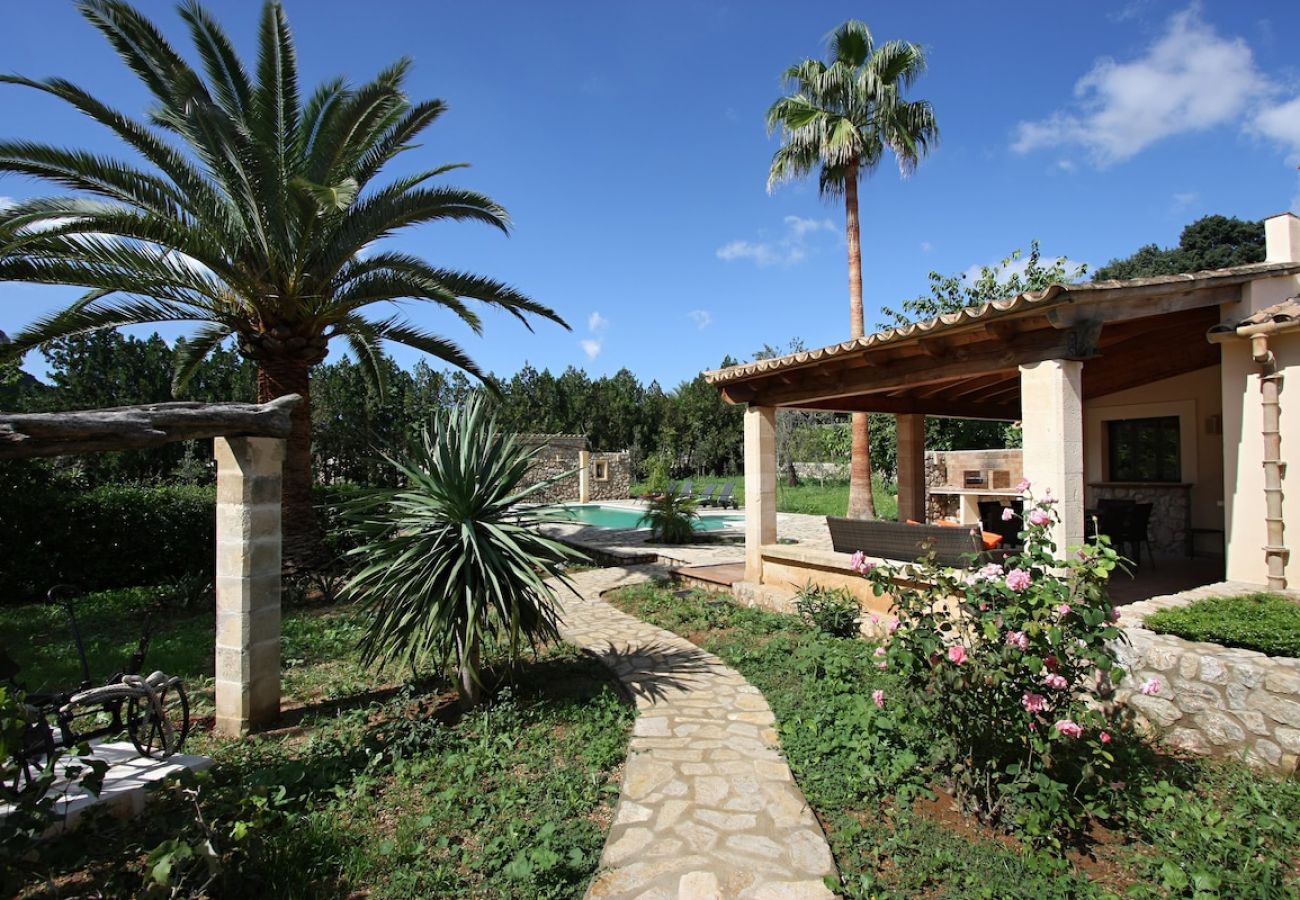 Villa in Palma de Mallorca - Gorgeous Villa-only 15 min walk to Pollensa!