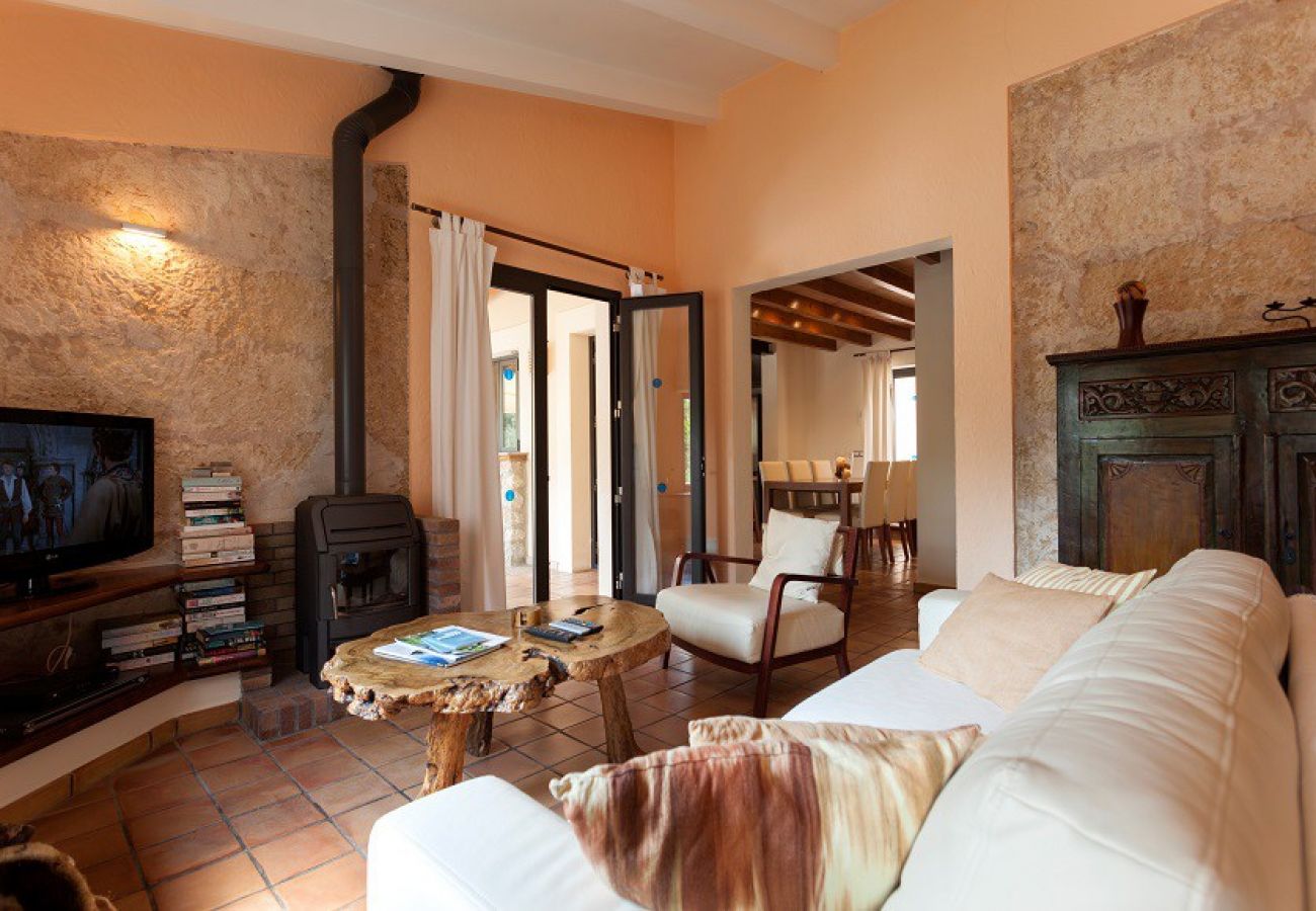 Villa in Palma de Mallorca - Gorgeous Villa-only 15 min walk to Pollensa!