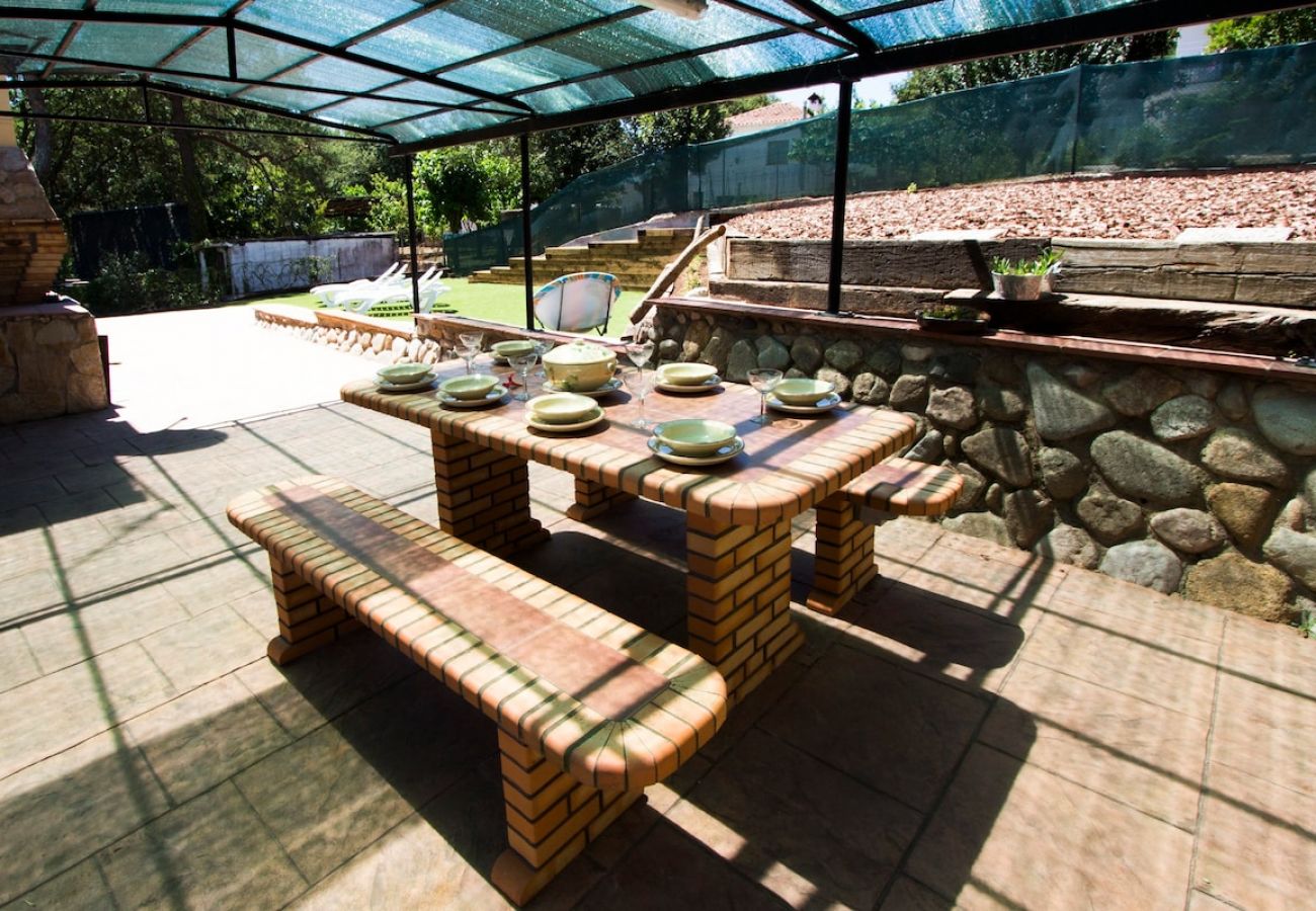 Villa in Santa Coloma de Farners -  Costa Brava villa w/ private pool and spacious garden