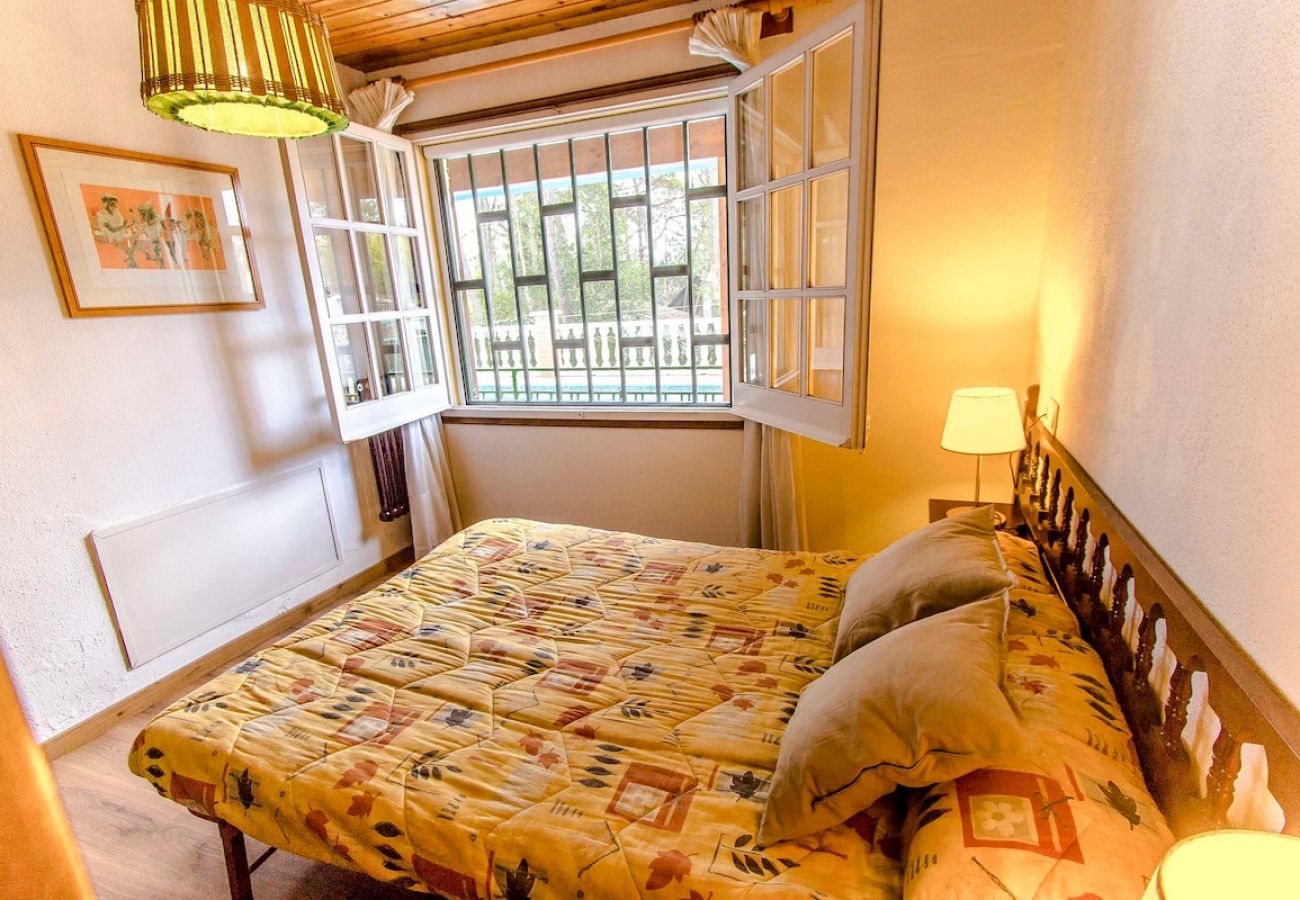 Villa in Santa Coloma de Farners -  Costa Brava villa w/ private pool and spacious garden