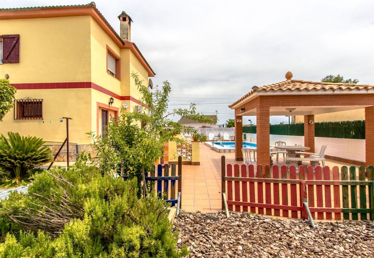 Villa in La Bisbal del Penedés - Blissful Costa Dorada Escape w/ private pool  