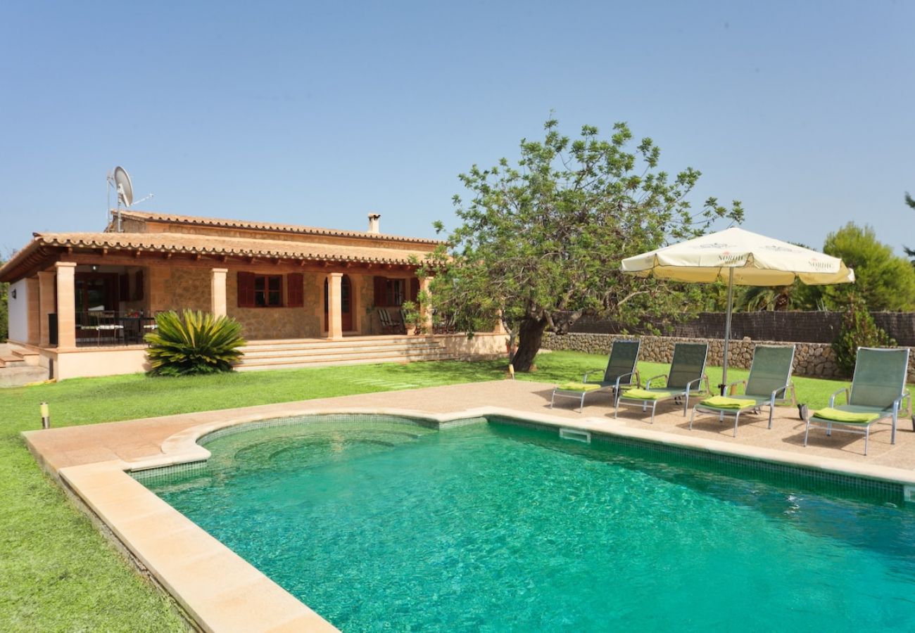 Villa in Pollensa -  Elegant Villa - only 1.5km to Pollensa town!